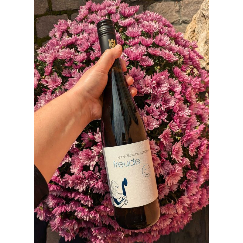eine flasche schäffer freude VDP.Gutswein trocken